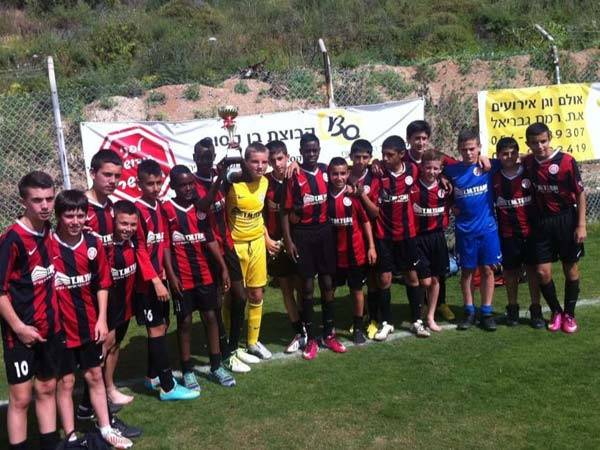 צ'וקול במחלקת הנוער של נצרת עילית