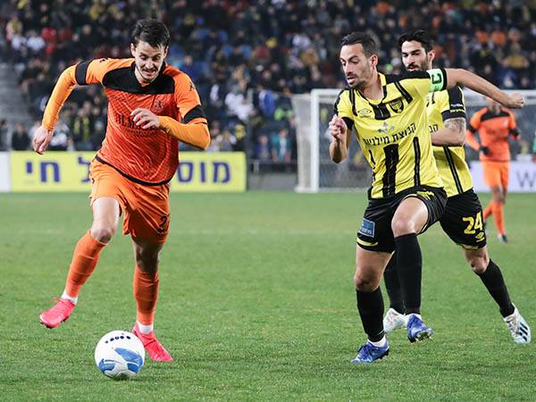 איינבינדר: "שחקנים מנוסים צריכים לקבל כבוד" (דני מרון)