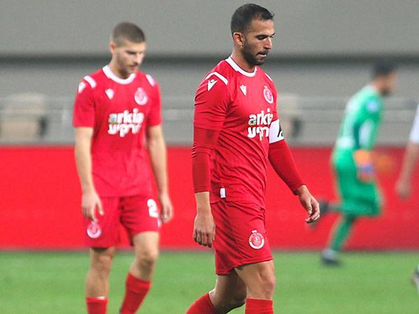 הקפטן האדום ישוב לסגל, האם גם ל-11? דגני (צילום: אלן שיבר)