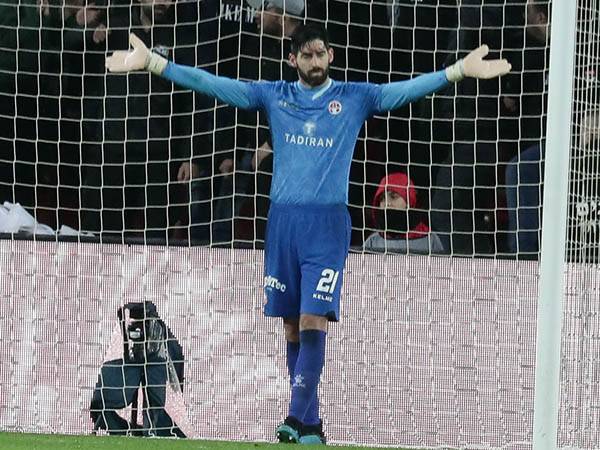 לויטה, אבוקסיס מרוצה ממנו (דני מרון)