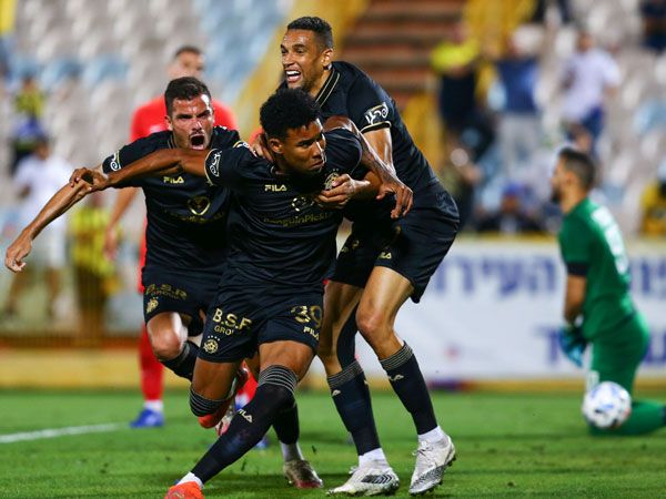 (לירון מולדובן)