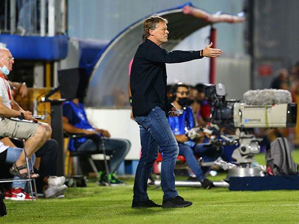 לא מרוצה מהיכולת של הקבוצה. קומאן (לירון מולדובן)