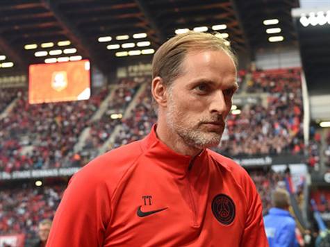 לא לזה כיוון טוכל בהכנה למשחק. הקבוצה שלו שולטת במשחק אופטית אך לא מתקרבת ללסכן את הגנת המארחת