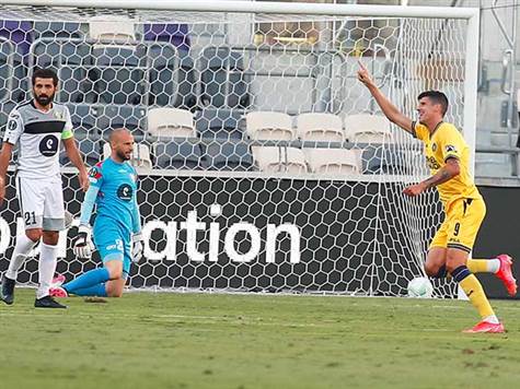 <STRONG>והנה היתרון הצהוב! (אלן שיבר)</STRONG>