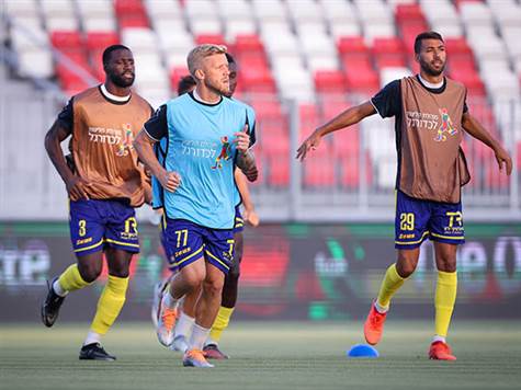 <STRONG>ערב טוב וברוכים הבאים לזירת המשחק מהמחזור ה-3 בליגת העל: בני ריינה מול הפועל חדרה!</STRONG> <BR><BR>(צילום: מאור אלקסלסי)