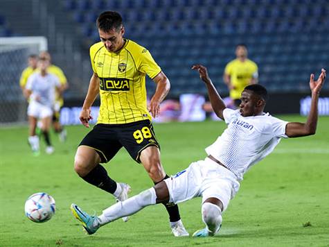 שער שלישי בשלושה משחקים לניקולאסקו - הבינגו של בית``ר ואבוקסיס (צילום: דני מרון)