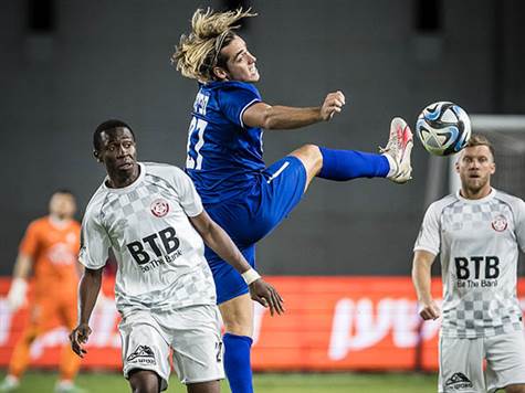 האם נקבל כאן שערים? (עודד קרני)