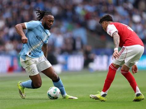 מחצית בוומבלי: ארסנל וסיטי יורדות לחדרי ההלבשה ב-0:0, התותחנים איימו לא מעט על השער, וסחטו הצלות מרשימות מטראפורד