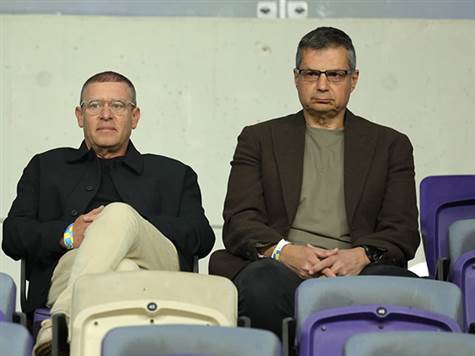 <p>אנגלידיס מודאג ובצדק. (אלן שיבר)</p>