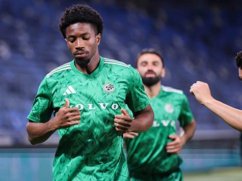 כתבנו יגאל גולדשטיין מדווח: זה ההרכב של מכבי חיפה למשחק הערב מול בית``ר ירושלים.<br /><br />גאורגי ירמאקוב; יילה בטאי, עבדולאיי סק, שון גולדברג, ינון פיינגזיכט; איתן אזולאי, עלי מוחמד, סדריק דון; דולב חזיזה, קנג'י חורה וסילבה קאני<br /><br />(צילום: מאור אלקסלסי)