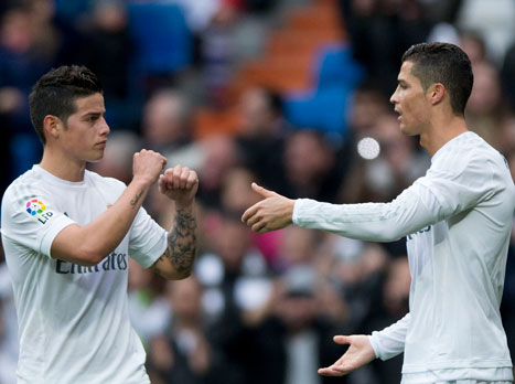 רונאלדו וחאמס רודריגס חוגגים. מסיבת סוף השנה מתקרבת (Getty)
