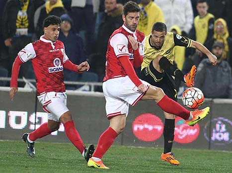 הקבוצה מהבירה שולטת (אלן שיבר)