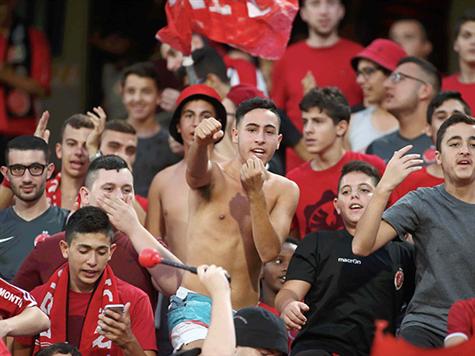 עם לא מעט עזרה של האוהדים, הפועל ת``א ניצחה בחמשת המשחקים הראשונים, אך ממול ניצבת, אולי היריבה החזקה ביותר שהם פגשו עד כה