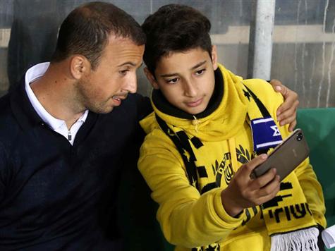 הסלפי שלפני המשחק (אלן שיבר)