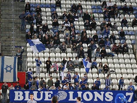 הקהל במגרש מייחל למצבים (סוכנות ג`יני)