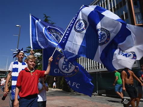 וומבלי נצבע כחול (GETTY)