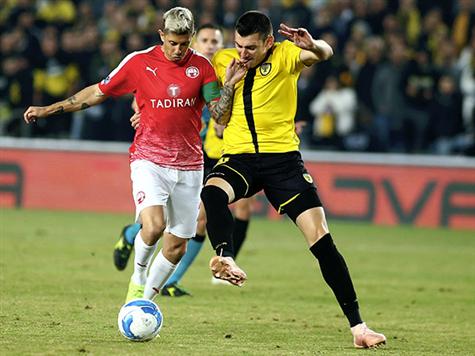 סירושטיין ינסה להדוף את ב``ש מהקישור האחורי (אלן שיבר)