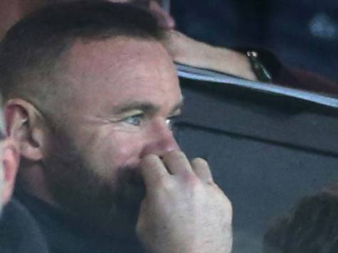 אורח מיוחד: מעניין מה וויין רוני חושב על המשחק. (getty)