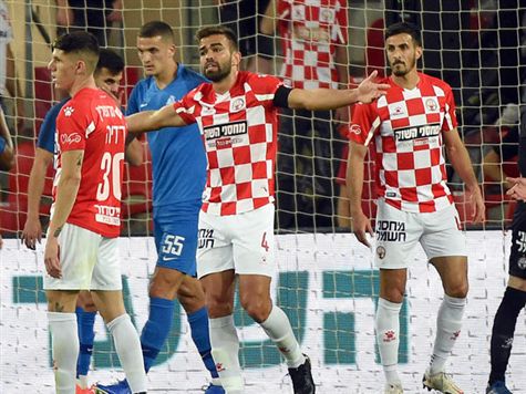 הקצב נרגע מעט אחרי שב``ש לא הצליחה לנצל את המומנטום של הדקות הראשונות. אשדוד מתקרבת לניצחון שלישי העונה על החברה מהדרום (ברני ארדוב)