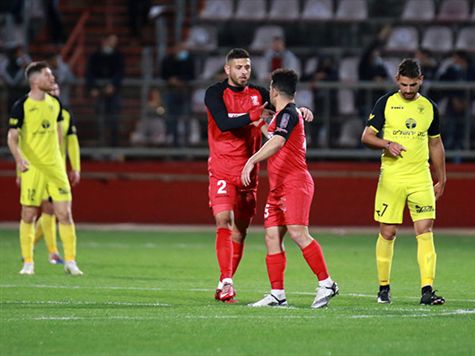 אך לקבוצה הלאומית צפויה משוכה קשה מאוד, כי מי שממתינה לה הערב בדוחא היא בני סכנין המתאוששת של שרון מימר. הקבוצה מהמגזר עברה את הפועל חדרה ובית``ר נורדיה בדרך לשלב שמונה האחרונות, ועל הנייר לא אמורה להתקשות מול בית``ר תל אביב/בת ים (סוכנות ג`יני)