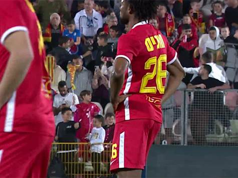 כדור עומק ענק לכנעאן, שמצא את החלוץ מול השוער ומשם השער הראשון הגיע למארחים