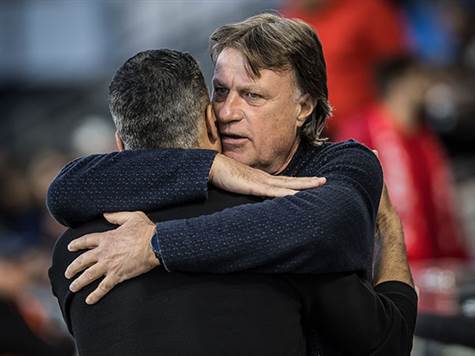 <STRONG>יצאנו לדרך. כמה יגמר? </STRONG>(עודד קרני)