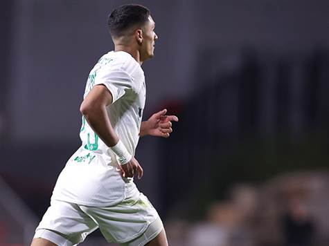 מחצית: מכבי חיפה מובילה 0:1 על בני ריינה משער של חלאיילי מהנקודה הלבנה