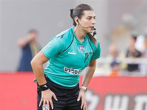 אחרי בדיקת VAR, מכבי ת``א קיבלה פנדל, בעקבות הכשלה על מילסון ברחבה! (אלן שיבר)