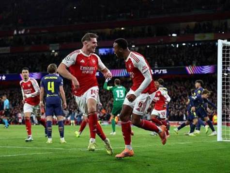 שתי הקבוצות נפגשו לאחרונה מוקדם יותר העונה, במסגרת שלה הליגה של ליגת האלופות, אז התותחנים הביסו 0:4 מוחץ בבית. זהו המפגש השני בלבד של שתי הקבוצות במסגרת ליגת האלופות, כשלפני כן הן נפגשו רק במסגרת הליגה האירופית. איך יסתיים המשחק? טקבקו דעתכם! (GETTY)