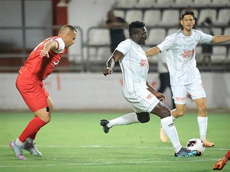 <strong>מחצית: בני סכנין - הפועל ר"ג 0:0</strong>