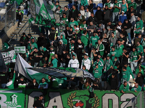 10 דקות נטולות מצבים כבר מאחורינו, וגם מאחורי&nbsp;האוהדים הירוקים שהצפינו לקרית שמונה (אנצ`ו גוש)