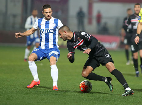 <STRONG>20 דקות של כדורגל בדוחא, עדיין לא ראינו איום ממשי על אחד השערים (יוסי שקל)</STRONG>