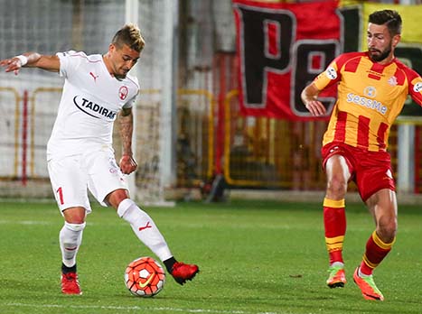 מאור בוזגלו. ב``ש חייבת ללחוץ על הדוושה (צילום: דני מרון)