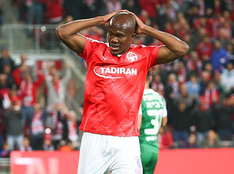 כל הכבוד לכל מי שענה נכון על השאלה הראשונה: <STRONG>טוני וואקמה ובן שהר</STRONG> כבשו ב-0:2 של ב``ש על חיפה בסיבוב הקודם