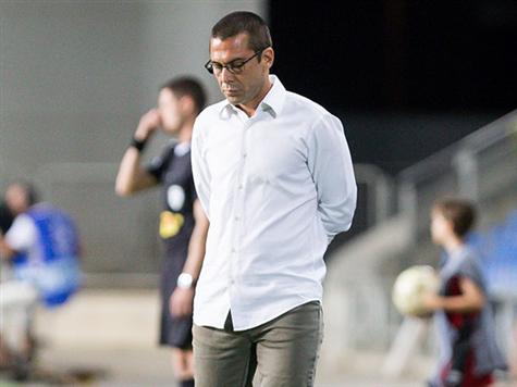 קצת יותר מחצי שעה, אפשר לומר שרעננה עדיפה עד כה. גיא לוי יכול להיות מרוצה בסה``כ (צילום: עודד קרני)