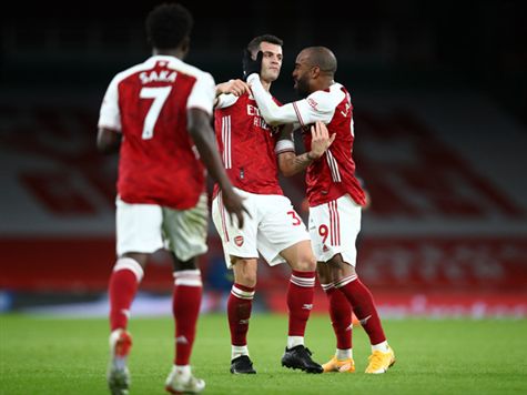 <STRONG>סיום המחצית הראשונה באמירויות. למרות פתיחה לא מרשימה, ארסנל יורדת להפסקה עם 0:2. האם היא גם תצליח לשמור על התוצאה? (Getty)</STRONG>