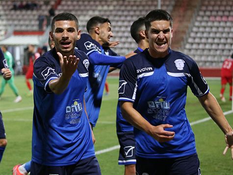 <STRONG>צפו בשני של בית``ר תל אביב/בת ים:</STRONG>