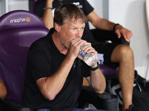 קומאן. מחפש פתרונות (דני מרון)