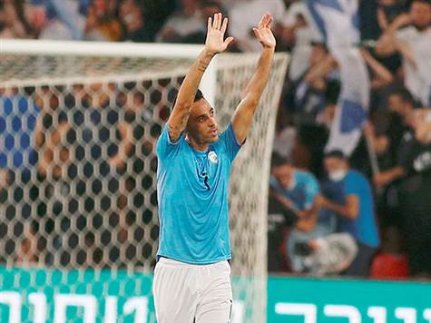 <STRONG>סיום בטרנר! נבחרת ישראל מנצחת 1:2 את מולדובה, במשחק שממנו היא תזכור רק את השיא של ערן זהבי. (אלן שיבר)</STRONG>