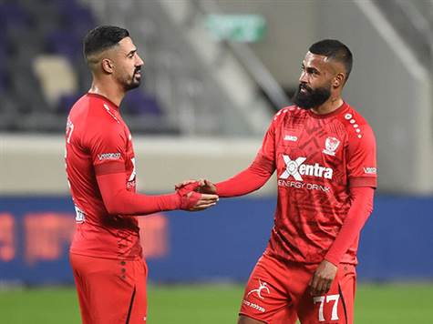 מגרש ביתי: אחרי שהשיגה העונה ארבע נקודות מרשימות בבלומפילד מול הפועל תל אביב ומכבי תל אביב, בני סכנין גברה הערב (שני) 1:2 על הפועל ירושלים במשחק שנערך באיצטדיון ביפו בעקבות סגירת דוחא. בירם כיאל הבקיע את הראשון בפנדל בדקה ה-21, גיא מלמד הכפיל בדקה ה-75 וגיא בדש רק צימק בתוך תוספת הזמן. אווקה אשטה הורחק בדקה ה-20 (ברני ארדוב)
