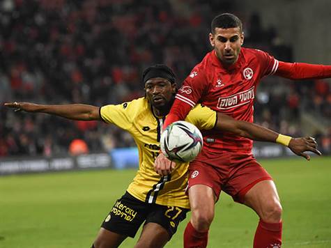 המשחק הקודם בין הקבוצות הסתיים ב-0:3 נתנייתי, מצמד של פטריק טוומאסי ושער של פארפה גויאגון. המשחק לפניו, אגב, היה 1:4 באר שבעי (ברני ארדוב)