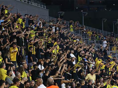 4,620 צופים וצופות הערב באצטדיון גרין (צילום: מאור אלקסלסי)