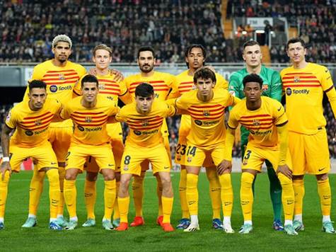 ברצלונה בצהוב הערב (Getty)