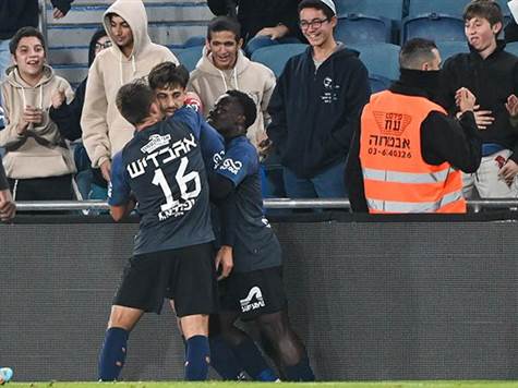 כמה שבירושלים חיכו לשער הזה (ברני ארדוב)