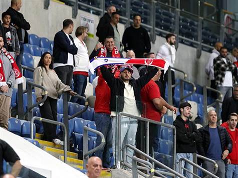 בסיבוב הקודם, הפועל ת"א הביסה 0:4 את הפועל פ"ת. בסיבוב הזה, אם נקבל שער אחד - נגיד תודה (צילום: אלן שיבר)