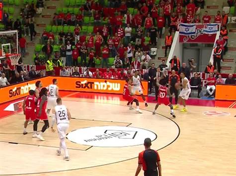 <strong><span style=``text-decoration:underline;``>כמו חץ: צפו בשלשה הענקית של טריי ליילס</span></strong>