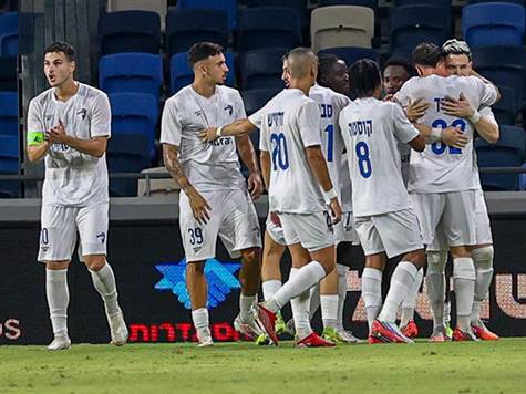 סיום בסמי עופר: קריית שמונה מעפילה לחצי גמר גביע הטוטו אחרי שהפכה הערב פיגור ל-1:3 על הפועל חיפה. הצפוניים סיפקו הופעה נפלאה במחצית השנייה ונהנו משערים של אוגריסה, שרצקי וסבח. היריבה בשלב הבא: הפועל תל אביב (קובי אליהו)