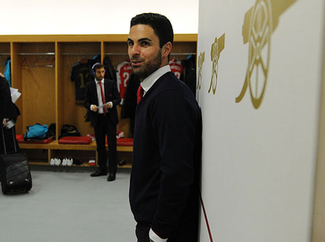 והנה מישהו שלא יכול לעזור לארסנל: ארטטה הפצוע