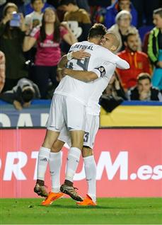 שחקני ריאל מדריד חגגו בסיום (gettyimages)