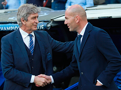 נפרדו כידידים. זידאן ופלגריני בסיום (getty)